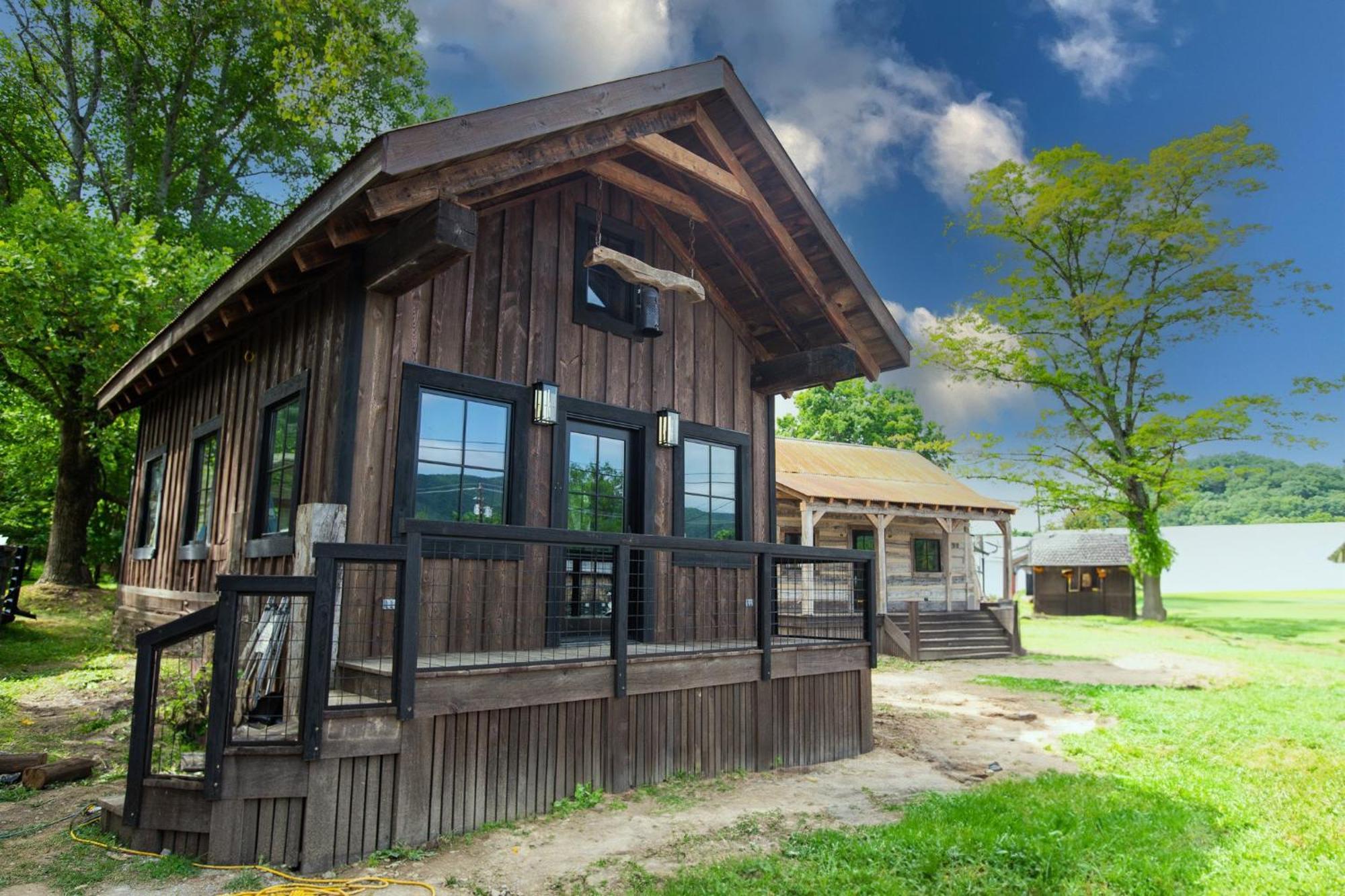 Barnwood Village White Sulphur Springs Eksteriør billede